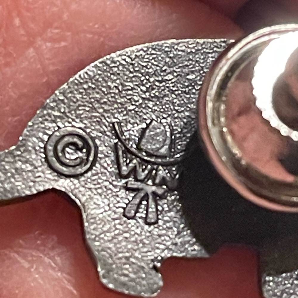 Silver-tone Armadillo Pin/Brooch - Picture 3 of 3